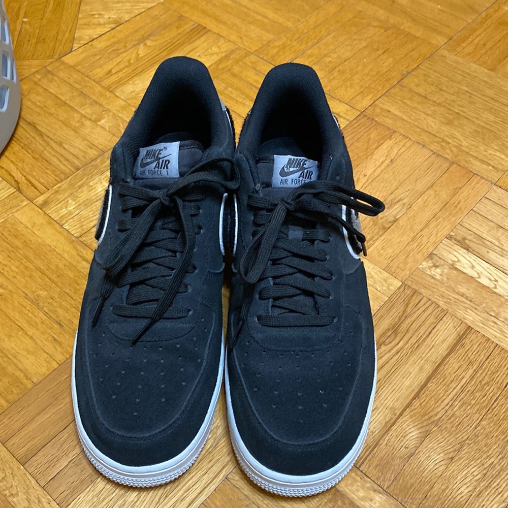 Mens Nike Air Force 1 07 LV8 Chenille Swoosh